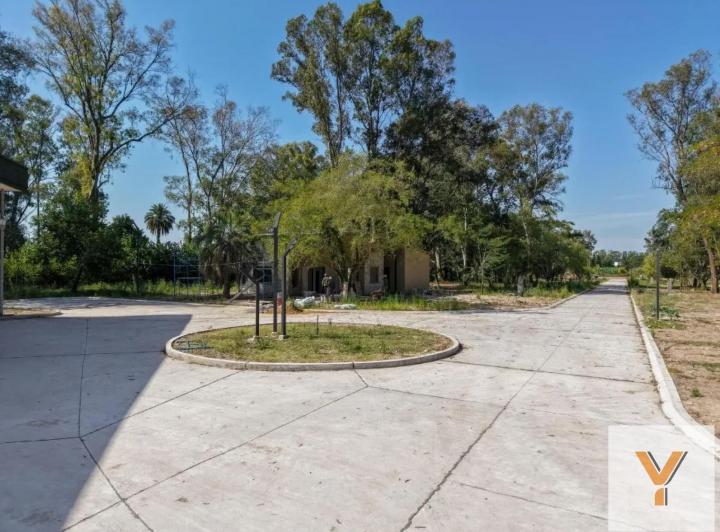 Terreno · 608m²