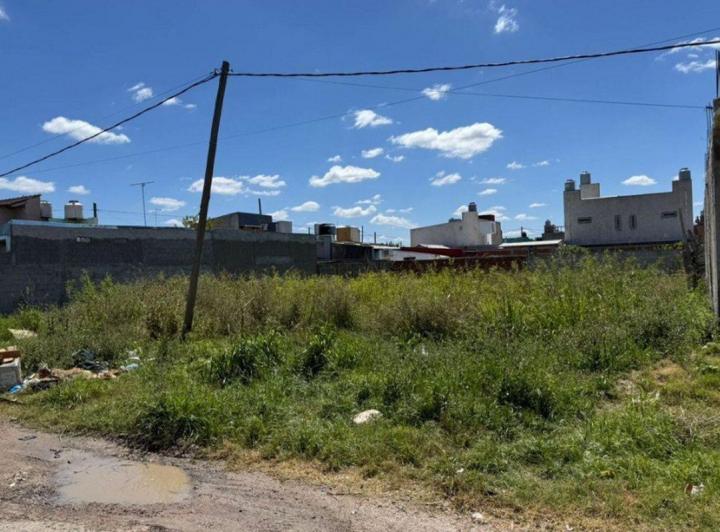 Terreno · 300m²