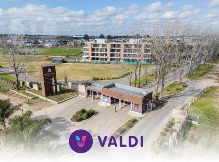 Terreno · 824m²