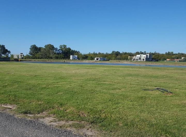 Terreno · 850m²