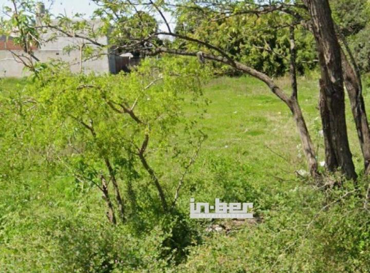 Terreno · 300m²