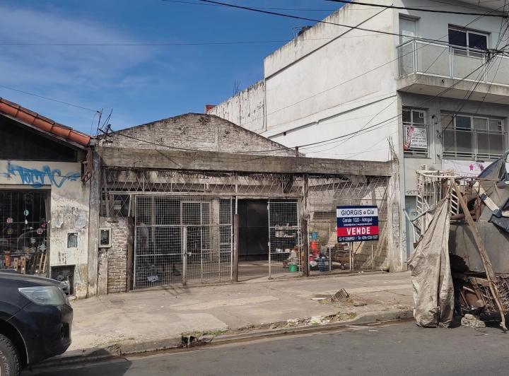 Terreno · 331m²