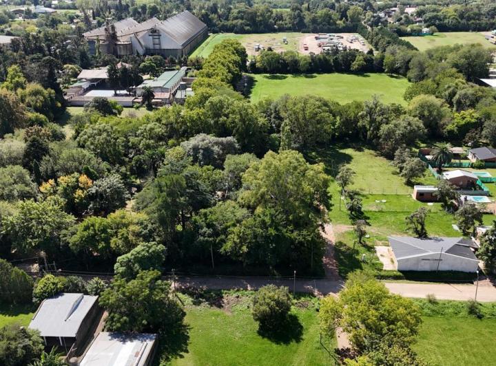 Terreno · 329m²