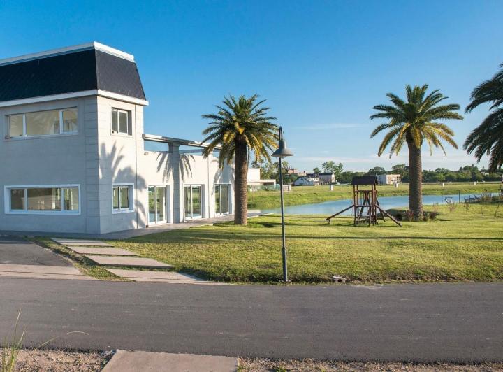 Terreno · 880m²