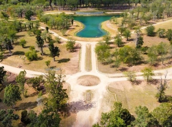 Terreno · 680m²