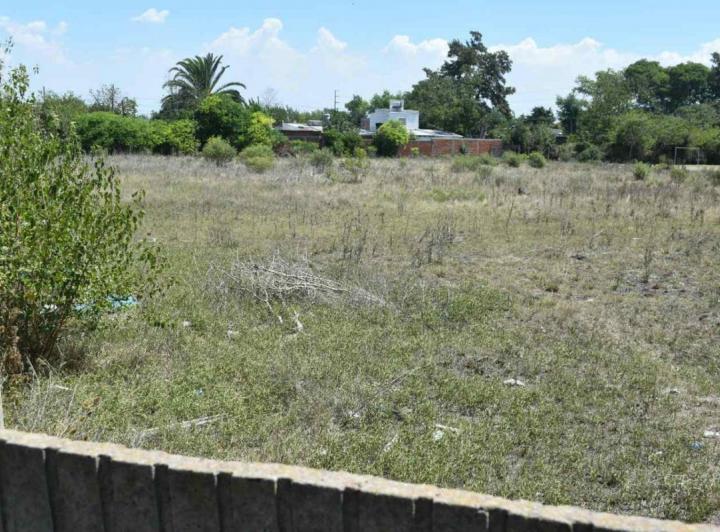 Terreno · 1800m²