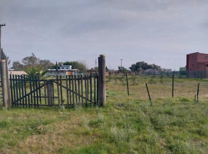 Terreno · 854m²