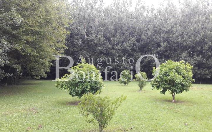 Terreno · 1200m²