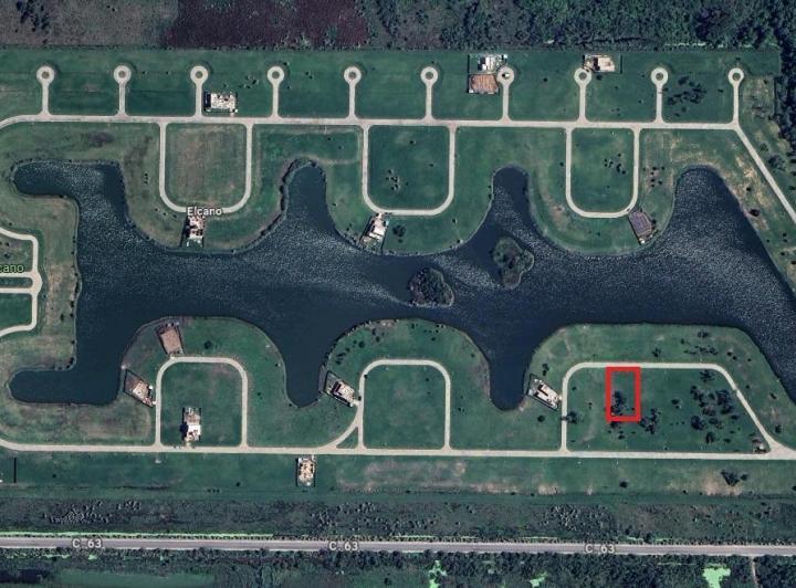 Terreno · 881m²