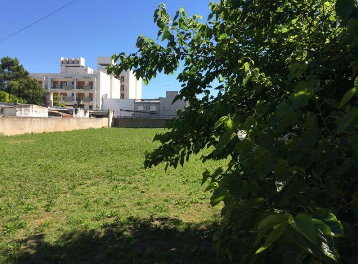 Terreno · 450m²