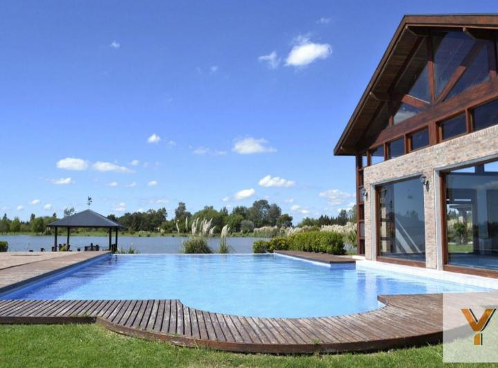 Terreno · 1226m²