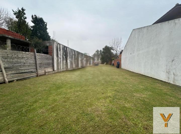 Terreno · 330m²
