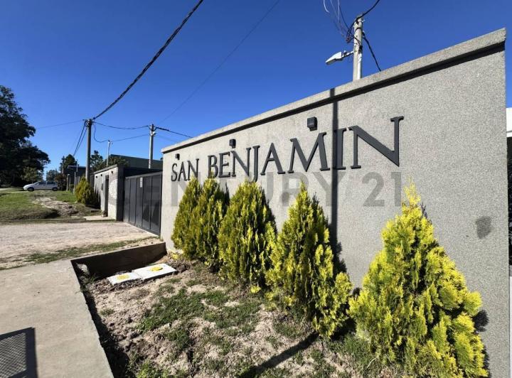 Terreno · 592m²