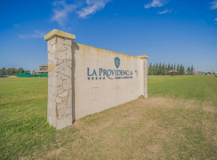 Terreno · 1051m²