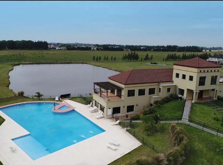 Terreno · 700m²