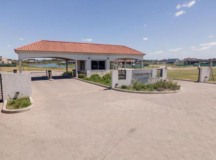 Terreno · 700m²