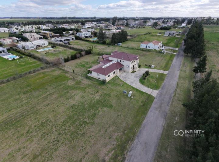 Terreno · 1180m²