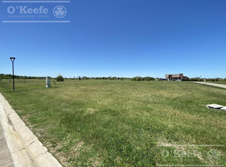 Terreno · 758m²