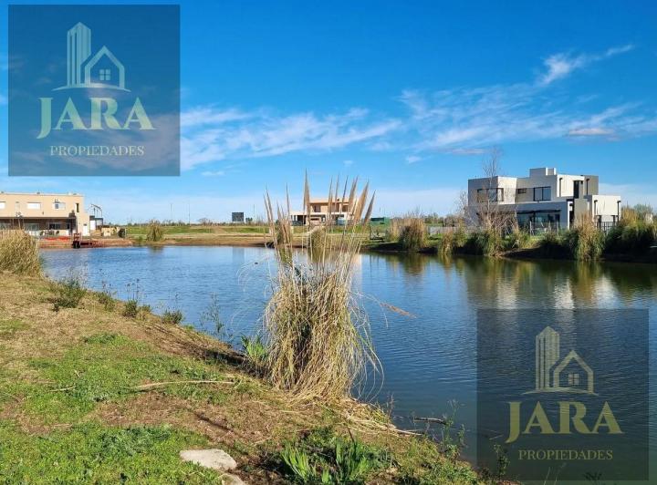 Terreno · 700m²
