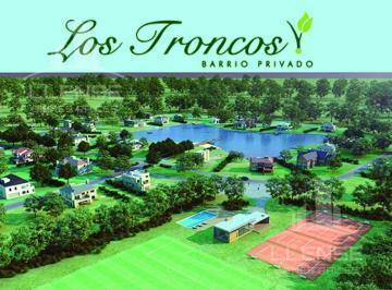 Terreno · 1048m²