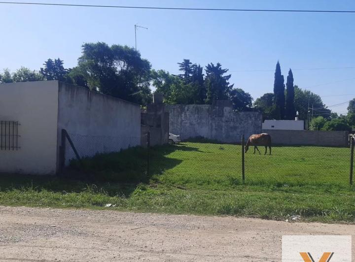 Terreno · 245m²