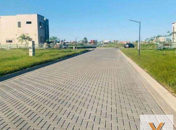 Terreno · 675m²