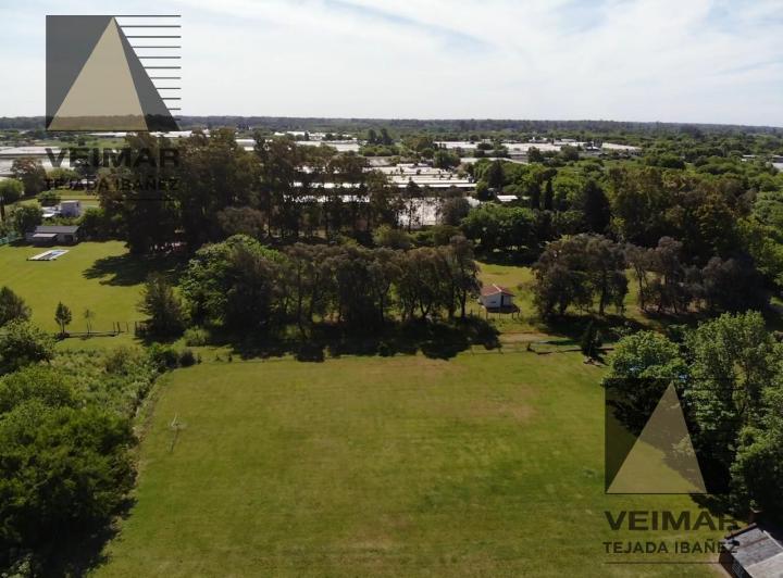 Terreno · 11700m²