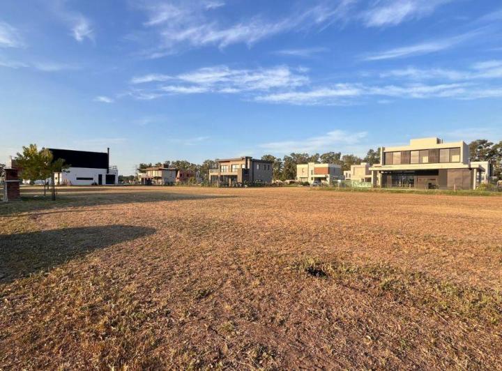 Terreno · 624m²