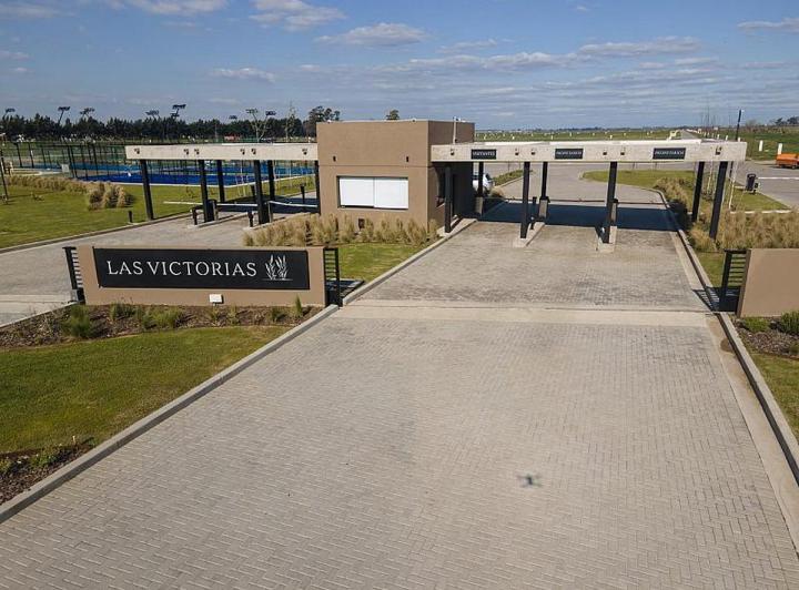 Terreno · 700m²