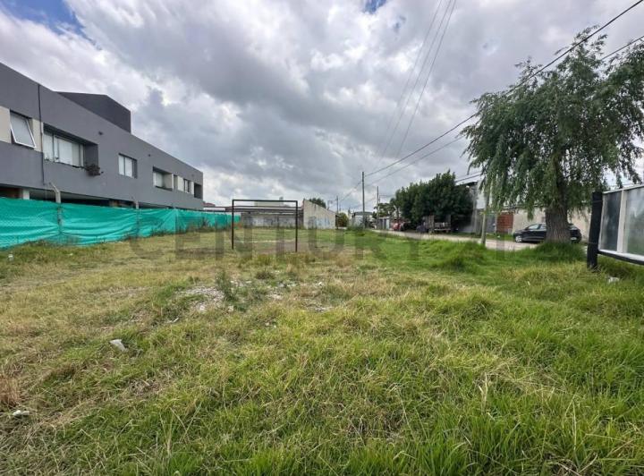 Terreno · 301m²