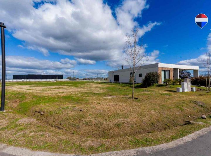 Terreno · 950m²