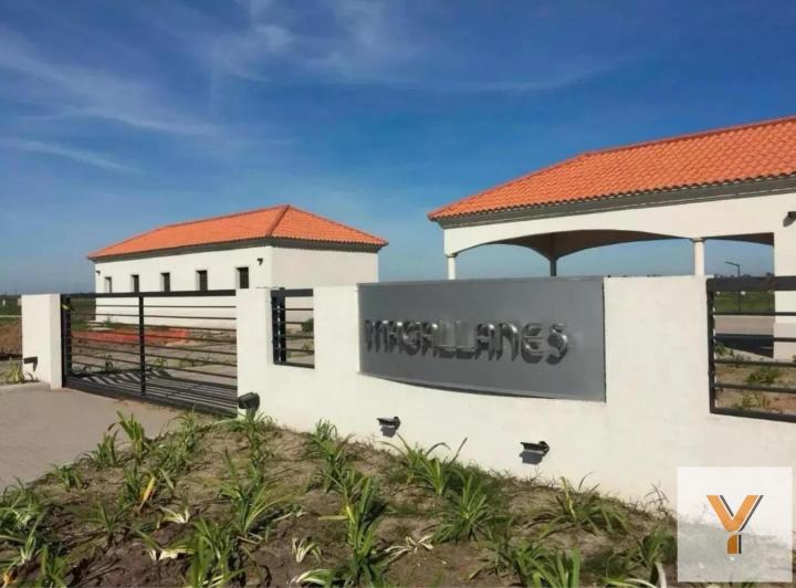 Terreno · 742m²