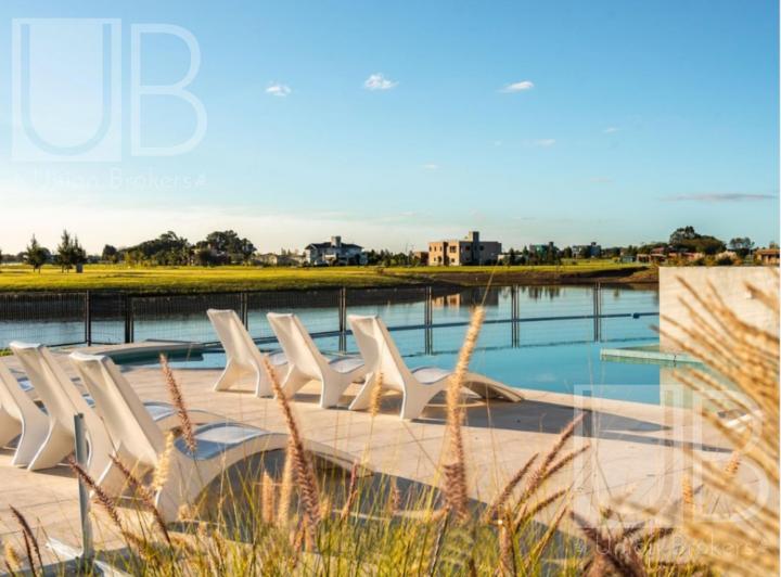 Terreno · 1358m²