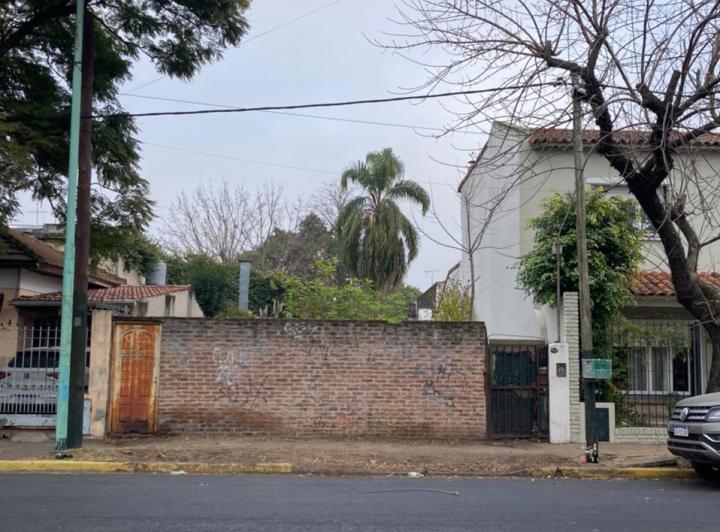 Terreno · 230m²