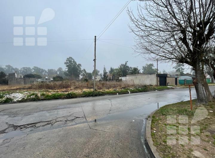 Terreno · 318m²