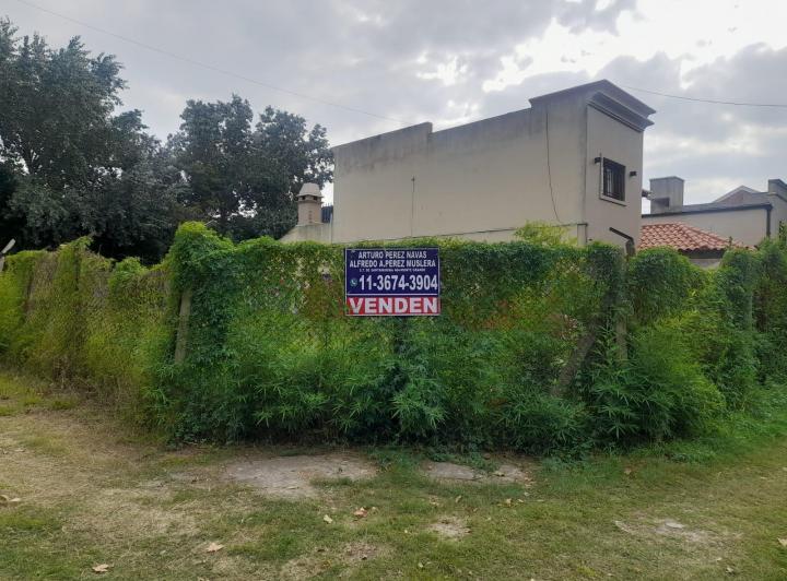 Terreno · 300m²