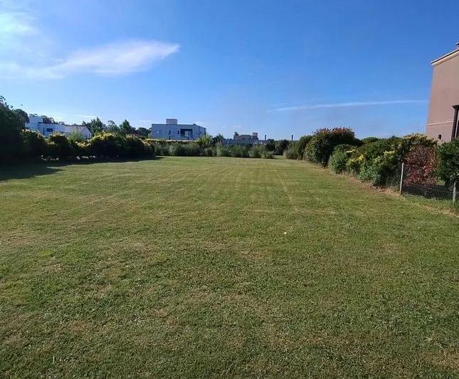 Terreno · 755m²