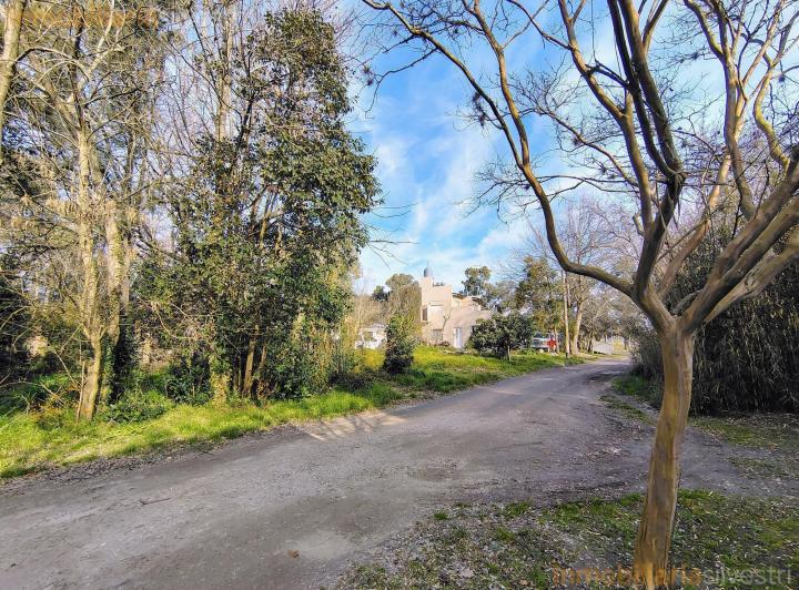Terreno · 1052m²