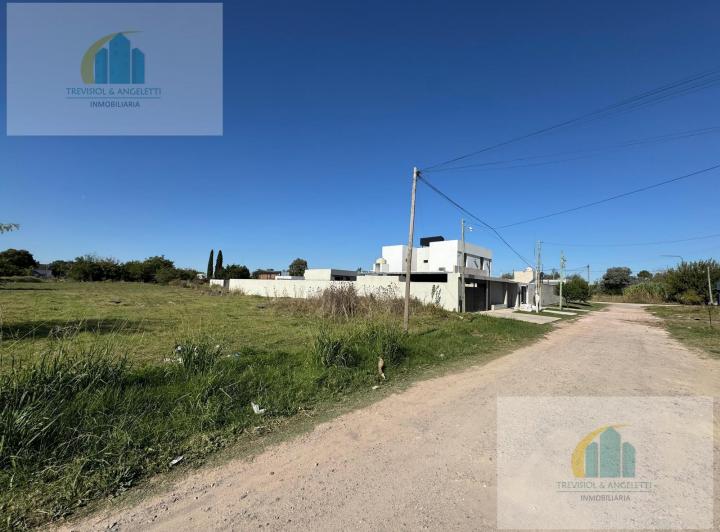 Terreno · 300m²