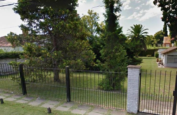 Terreno · 891m²