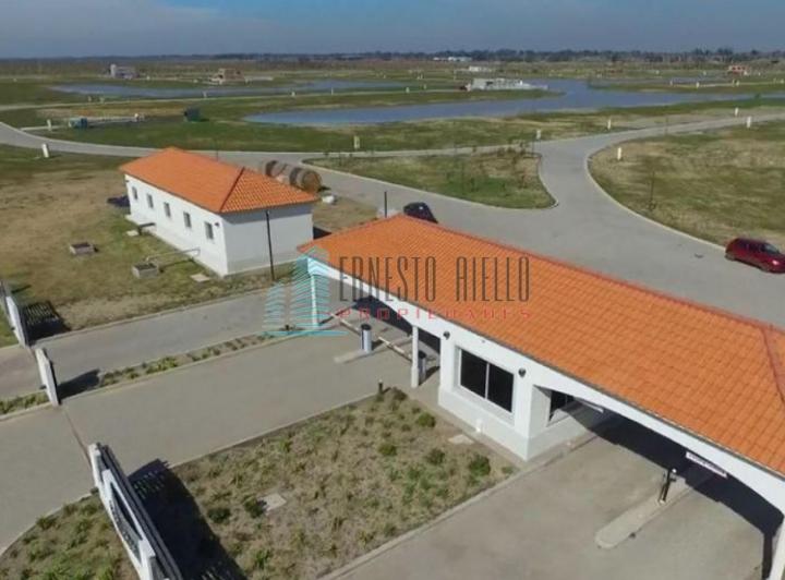Terreno · 600m²
