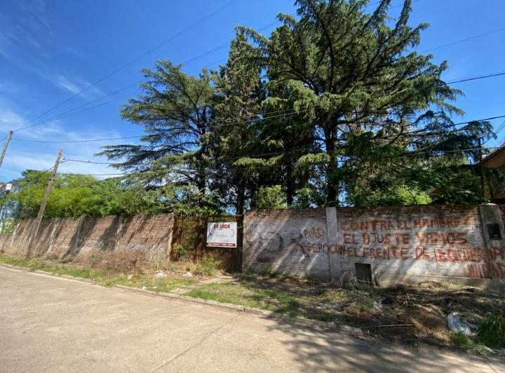 Terreno · 1800m²