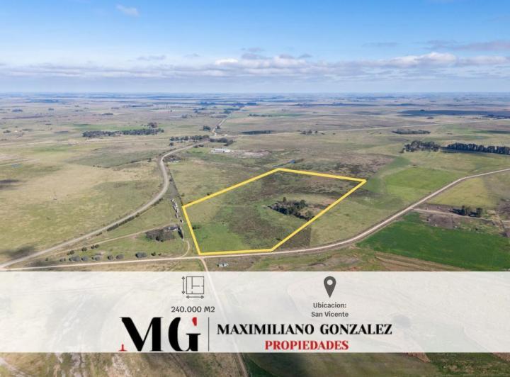Terreno · 240000m²