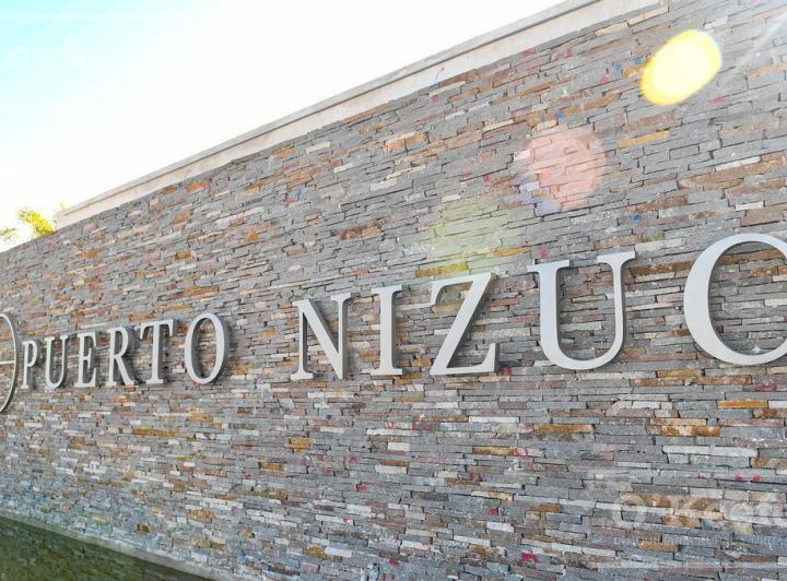Terreno · 928m²