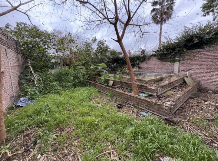Terreno · 230m²
