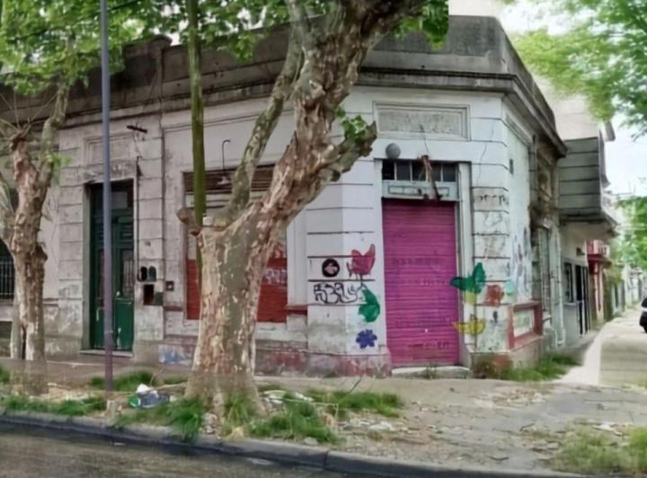 Terreno · 204m²