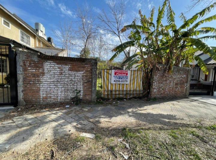 Terreno · 182m²