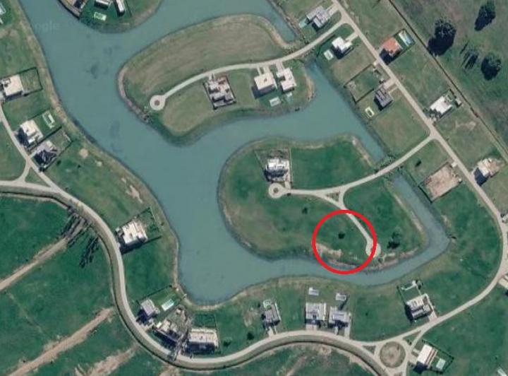 Terreno · 891m²