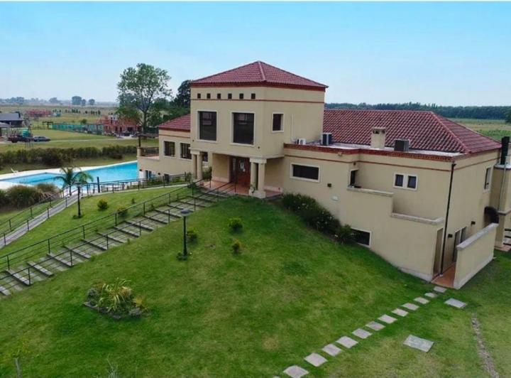 Terreno · 700m²