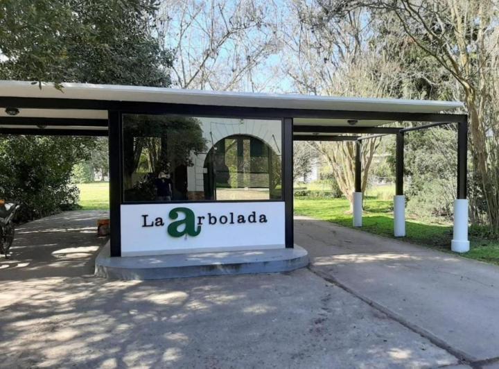 Terreno · 876m²